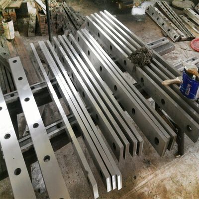 6*4000 8*4000せん断機械刃HRC54 HRC56の薄板金のせん断の刃OEM ODM